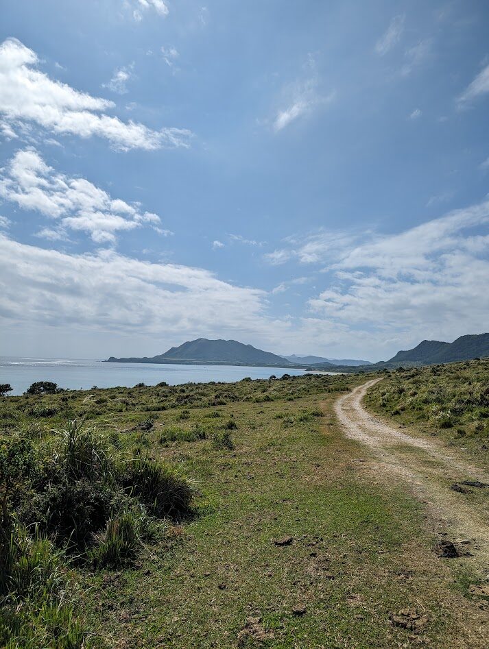 石垣島北部の秘密のドライブコースです。悪路ですが、絶景です。