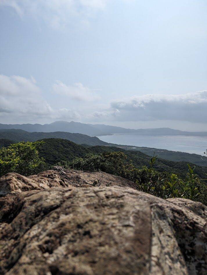 石垣島の絶景、野底(のそこ)マーペー山頂からの景色