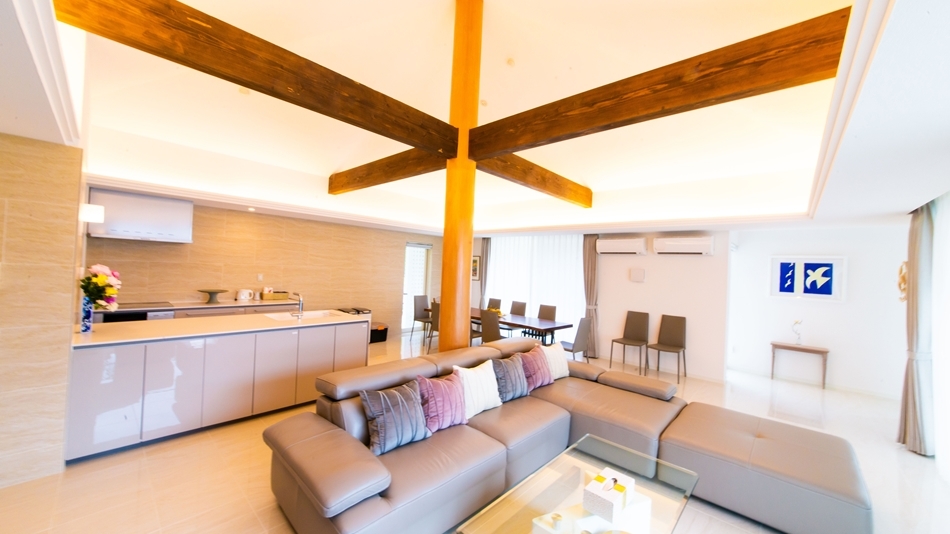 石垣島ザミヤラガーデンのリビングの写真